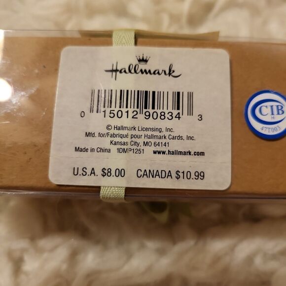 Hallmark sat and pepper shakers NWT VINTAGE - Picture 4 of 4